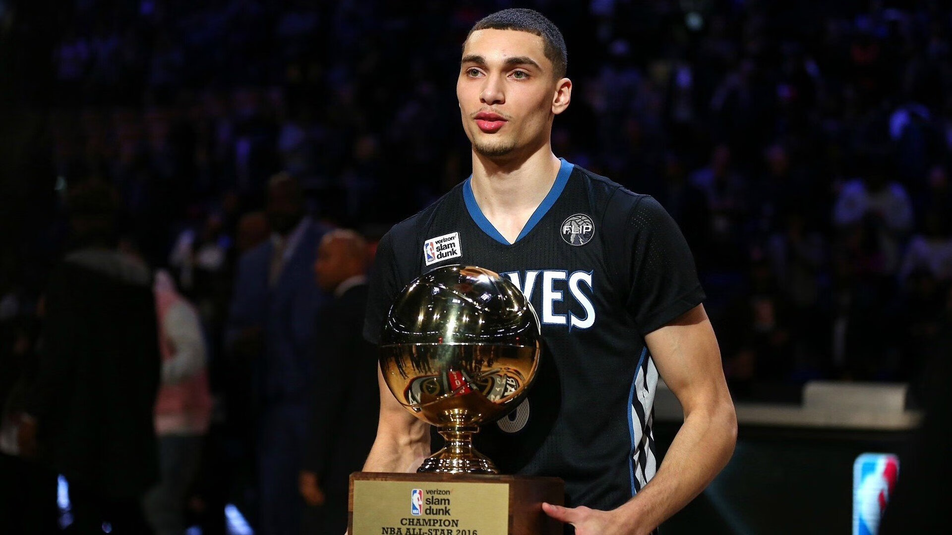 国安锋线进攻火力全开，击溃对手防线反超积分榜